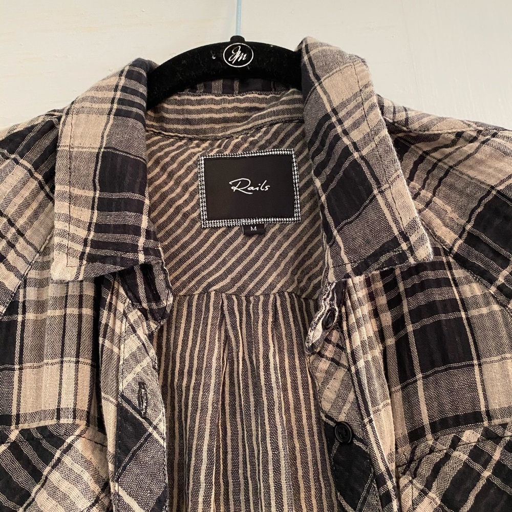 RAILS taupe and black button up shirt, size M - Picture 2 of 2